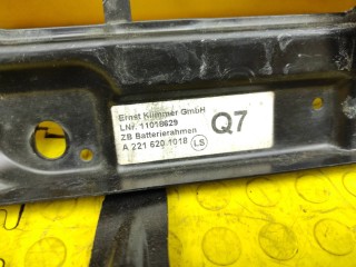 Кронштейн аккумулятора, ориг. номер A2216201018, Mercedes-Benz