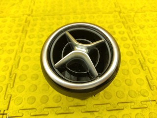Дефлектор салона, ориг. номер A2468304100, Mercedes-Benz