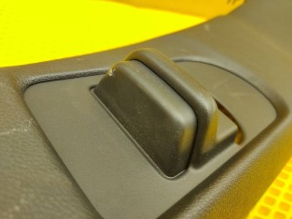 Обшивка стойки средняя, ориг. номер A1566900725, Mercedes-Benz