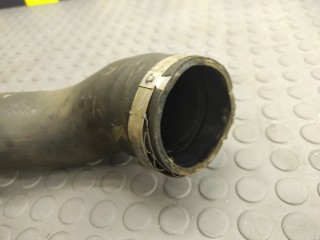 Патрубок интеркулера, ориг. номер 13717597588, BMW 116i
