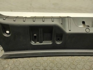 Накладка проема багажника, ориг. номер 51479163190, BMW 520i