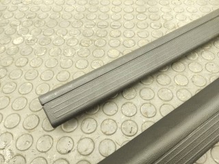 Накладки порогов, ориг. номер A2046860236, Mercedes-Benz