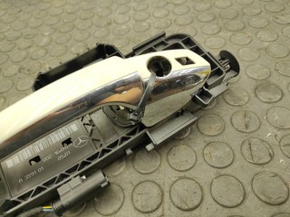 Ручка двери внешняя, ориг. номер A2047602634, Mercedes-Benz