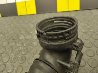 Патрубок интеркулера, ориг. номер 13717605044, BMW 320i