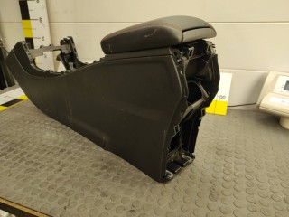 Подлокотник, ориг. номер A2466800910, Mercedes-Benz B 180