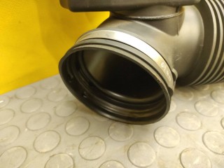 Патрубок воздушный, ориг. номер 13717590595, BMW 523i