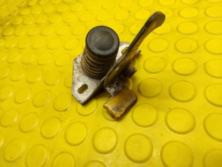 Крюк капота, ориг. номер 51237073916, BMW 335i