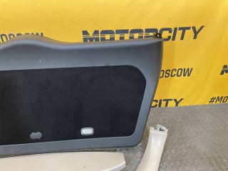 Обшивка крышки багажника, ориг. номер A1647401770, Mercedes-Benz