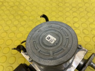 Блок ABS, ориг. номер A2534313900, Mercedes-Benz C200