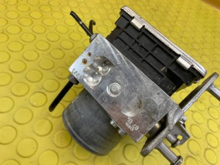 Блок ABS, ориг. номер A2534313900, Mercedes-Benz C200