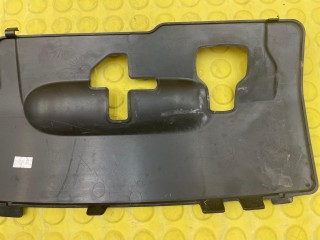 Накладка подкапотная, ориг. номер 9803913977, Peugeot 308 2011-2015