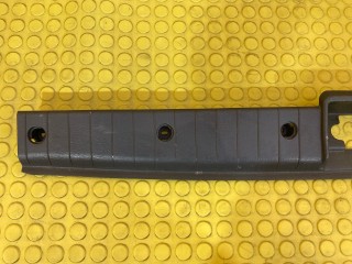Накладка проема багажника, ориг. номер A1636940033, Mercedes-Benz ML-Class 2001-2005