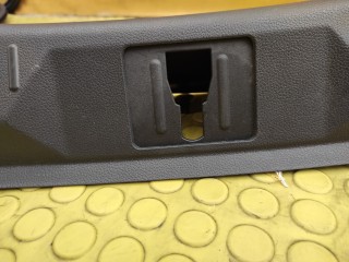 Накладка проема багажника, ориг. номер 1822543, FORD KUGA 2008-2013