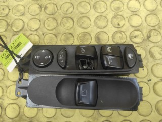Кнопки стеклоподъемников, ориг. номер A6395451313, Mercedes-Benz V-Class 2003-2010