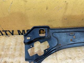 Планка телевизора, ориг. номер A2036204372, Mercedes-Benz C-Class 2004-2008