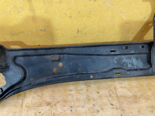 Планка телевизора, ориг. номер A2036204372, Mercedes-Benz C-Class 2004-2008