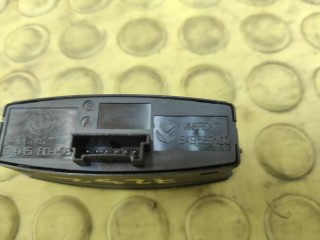 Кнопка ЦЗ, ориг. номер 61316945603, BMW 116i