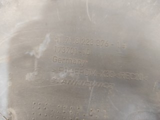 Подкрылок, ориг. номер 51718223376, BMW 745i