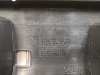 Накладка проема багажника, ориг. номер 98014385ZD, Peugeot 2008 2016-2019