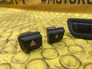 Кнопки, ориг. номер 96750916ZD, Peugeot 2008 2016-2019