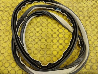 Уплотнители дверей, ориг. номер 769221MA0B, NISSAN FUGA 2009-2015