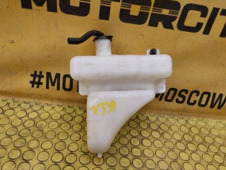 Бачок расширительный, ориг. номер L33L-15-350B, MAZDA