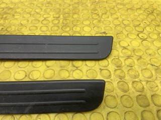 Накладки порогов, ориг. номер EG21-68-7E002, MAZDA
