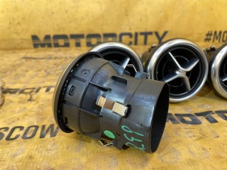 Дефлекторы салона, ориг. номер A1768300354, Mercedes-Benz