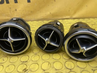 Дефлекторы салона, ориг. номер A2468304100, Mercedes-Benz B 180