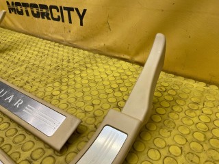 Накладки порогов, ориг. номер C2Z3027SEL, JAGUAR