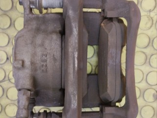 Суппорта, ориг. номер A0004216781, Mercedes-Benz B 180