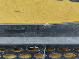 Решетка радиатора, ориг. номер A6398800285, Mercedes-Benz V-Class