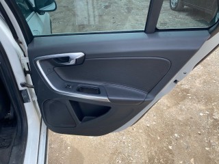 В разбор из Японии, ориг. номер VOLVOV602012, VOLVO V60 2010-2013