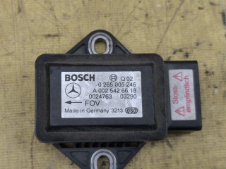 Датчик ускорения, ориг. номер A0025426618, Mercedes-Benz V-Class