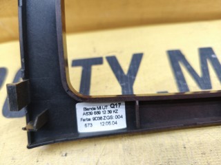 Рамка магнитолы, ориг. номер A6396891239, Mercedes-Benz V-Class