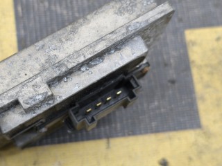 Резистор отопителя, ориг. номер A0028215051, Mercedes-Benz V-Class