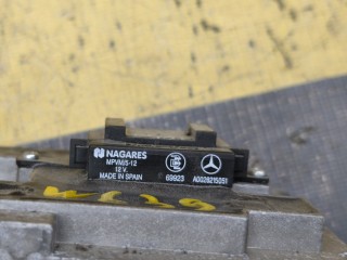 Резистор отопителя, ориг. номер A0028215051, Mercedes-Benz V-Class