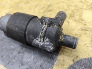 Насос отопителя, ориг. номер A0018351364, Mercedes-Benz V-Class 1996-2003