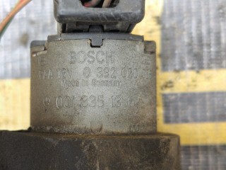 Насос отопителя, ориг. номер A0018351364, Mercedes-Benz V-Class 1996-2003