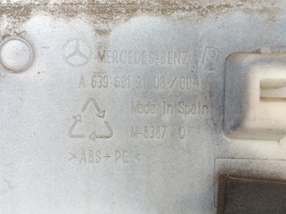 Молдинги крыльев, ориг. номер A6396913108, Mercedes-Benz V-Class 2003-2010