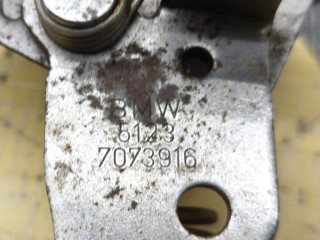 Крюк капота, ориг. номер 51237073916, BMW 323i
