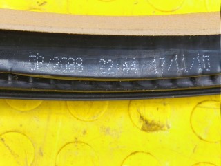 Уплотнители дверей, ориг. номер A2516900076, Mercedes-Benz R-class 2007-2010