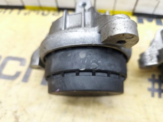 Подушки двигателя, ориг. номер 22116777365, BMW 740i 2008-2012