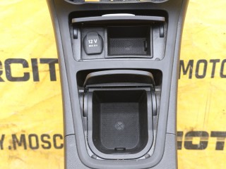 Центральная консоль, ориг. номер A2466803602, Mercedes-Benz B 180