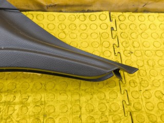 Обшивки стоек, ориг. номер A1766900425, Mercedes-Benz B 180