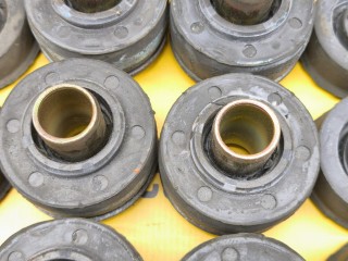 Подушки рамы, ориг. номер A1633170512, Mercedes-Benz ML-Class 2001-2005