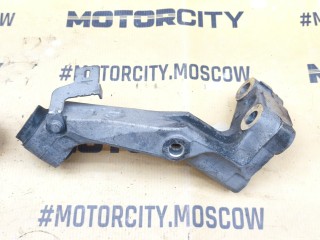 Кронштейны подрамника, ориг. номер 9805593080, Citroen C4 PICASSO 2013-2016