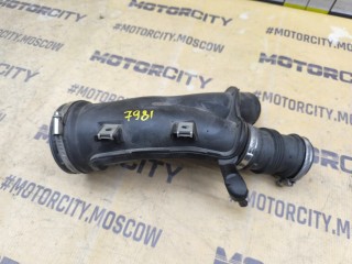 Патрубок воздушный, ориг. номер 13717582312, BMW 740i 2008-2012