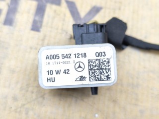 Датчик ускорения Mercedes-Benz E250, A0055421218