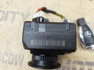 Замок зажигания, ориг. номер A2079052700, Mercedes-Benz C200